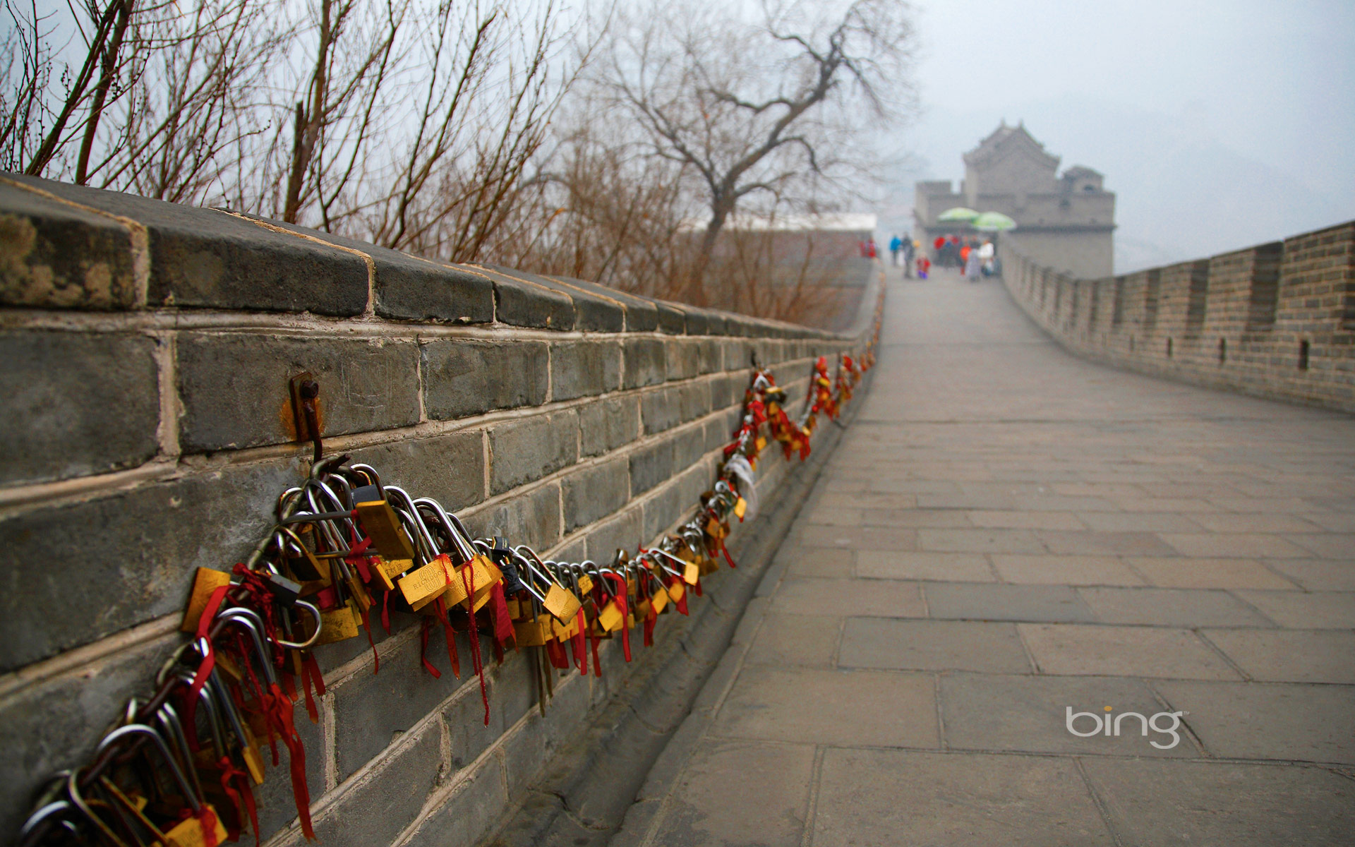 Love locks on the reat Wall in China