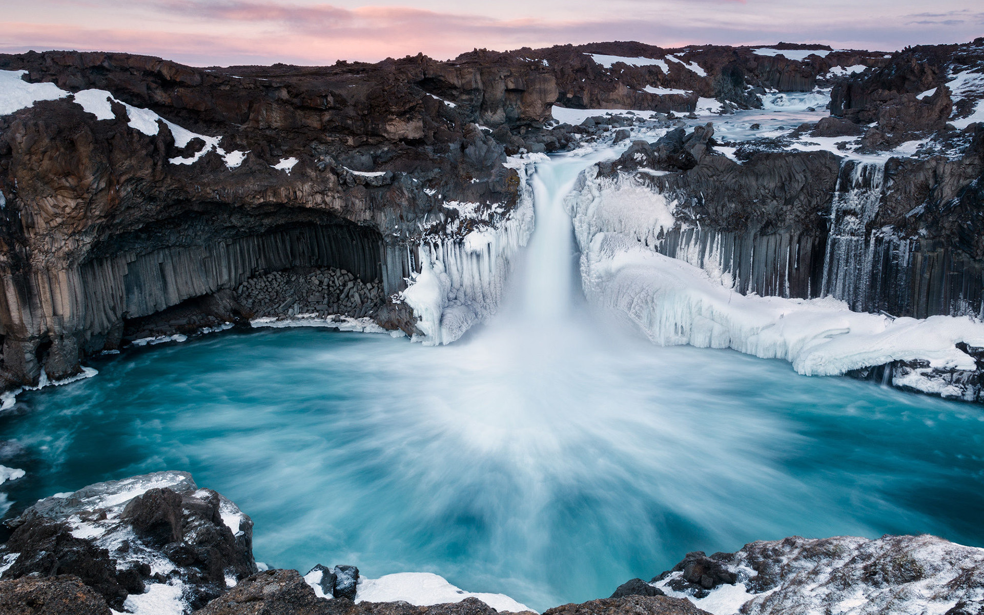 Iceland Waterfalls Aldeyarfoss